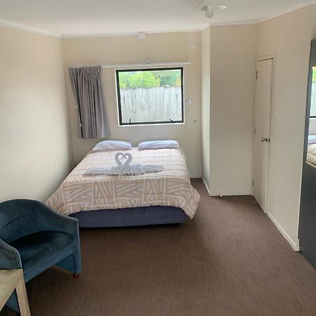Beachcomber Lodge & Backpacker Kaitaia Buitenkant foto