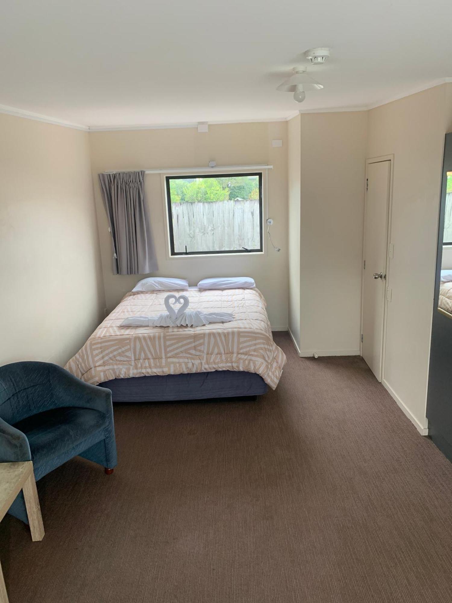 Beachcomber Lodge & Backpacker Kaitaia Buitenkant foto